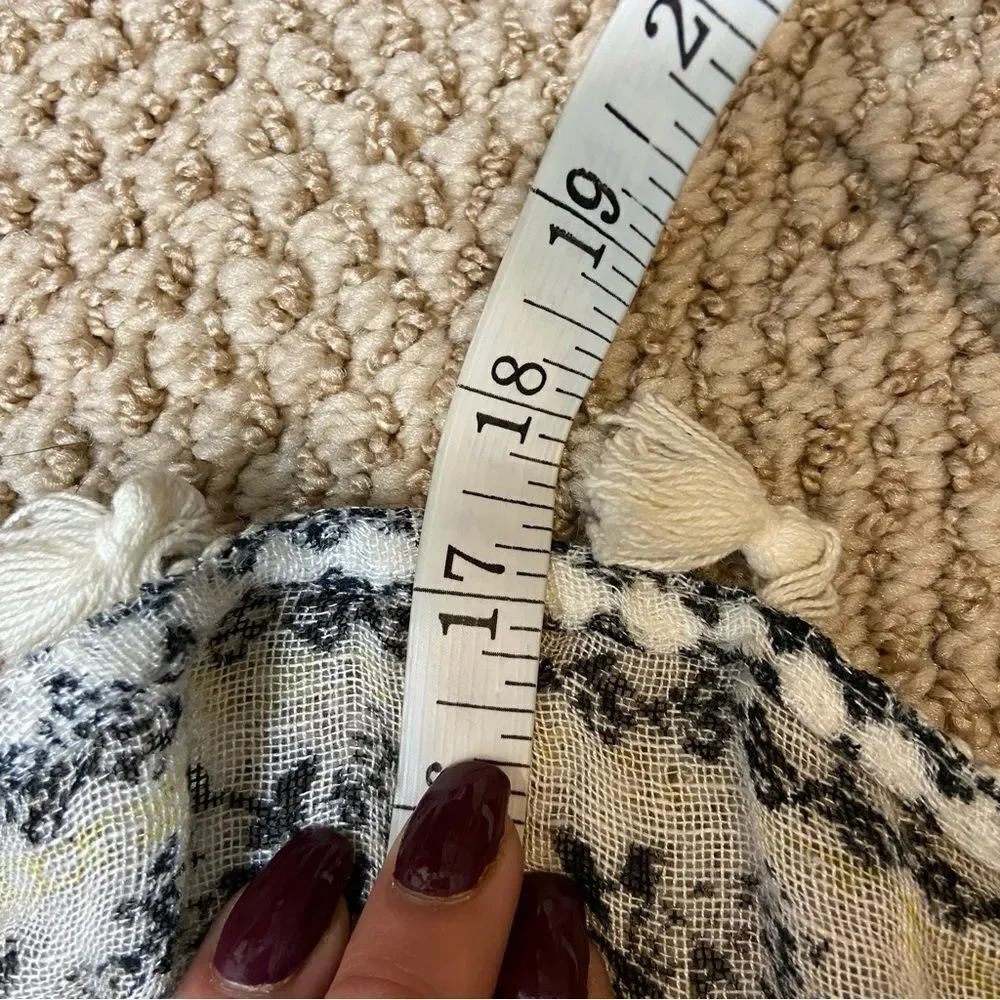 Ladies Long Tassel End Gauzy Boho Print Scarf Appr‎ 30” x 77”